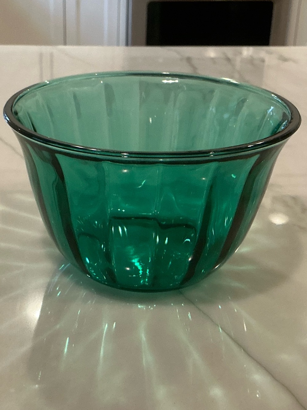 Jeanette Glass Swirl pattern bowl Vintage